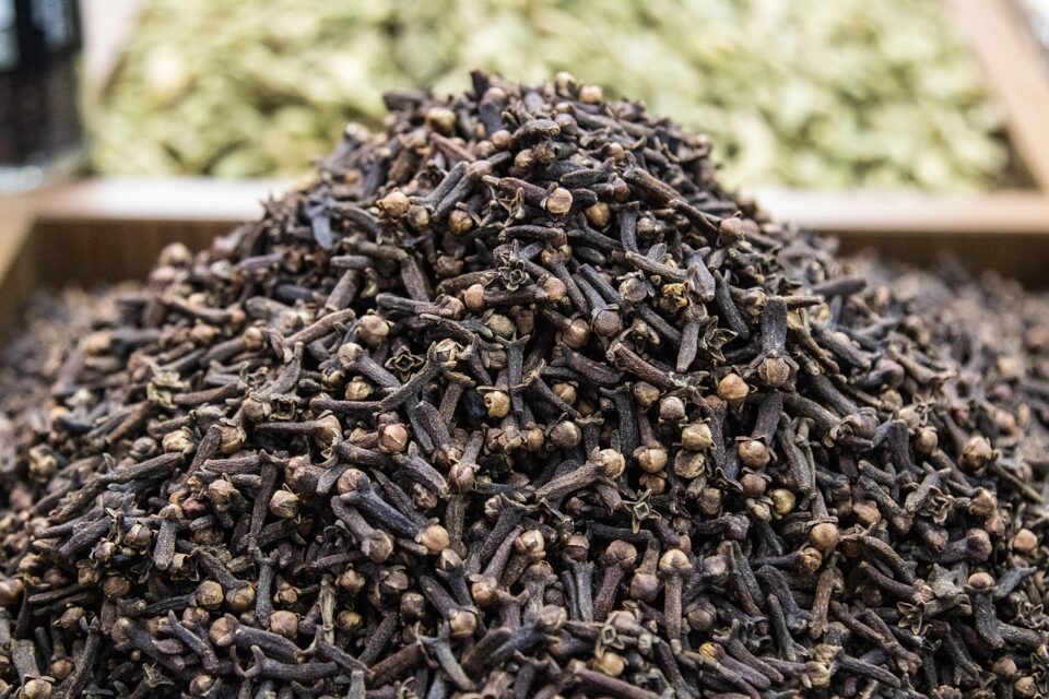 Top 10 Health Benefits of Cloves You Should Know